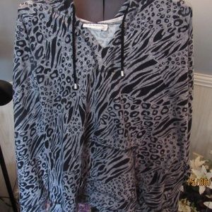 JB695.  Animal Print Hoodie. Size 1X